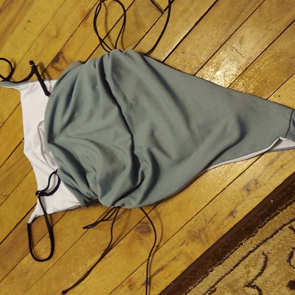 Swimsuit - Picture 2 of 2